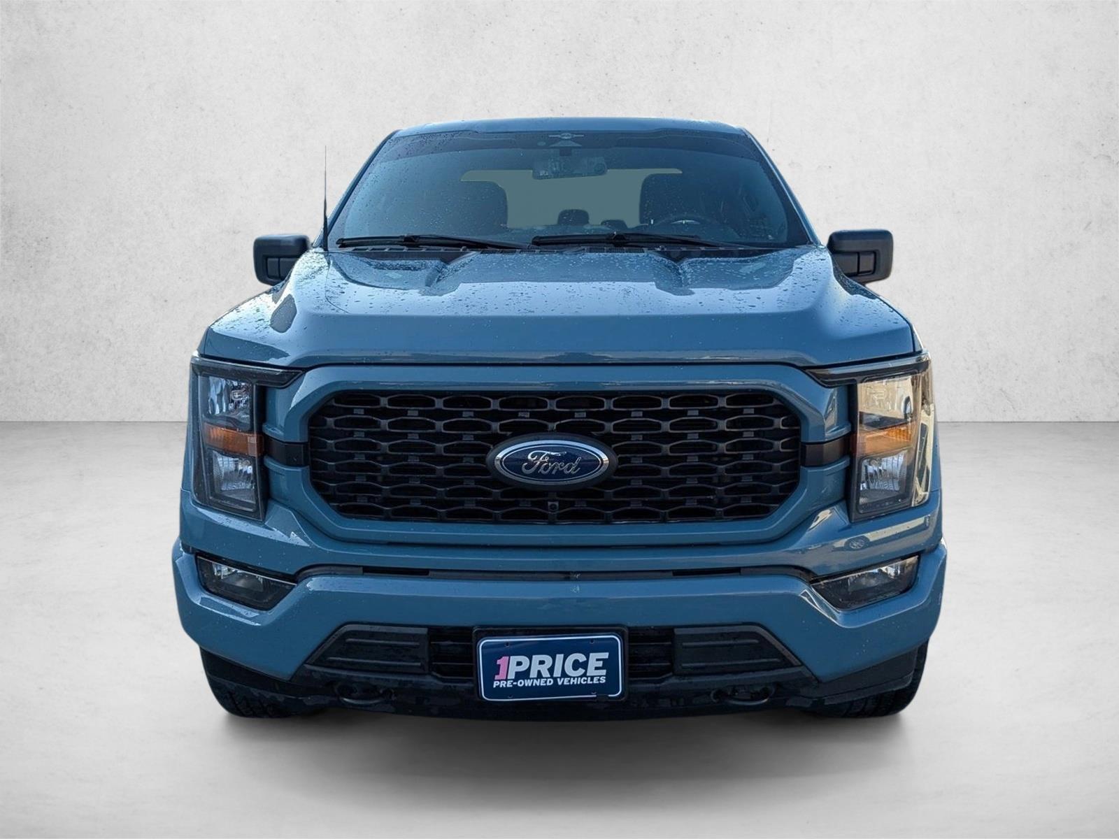 2023 Ford F-150 XL photo 2