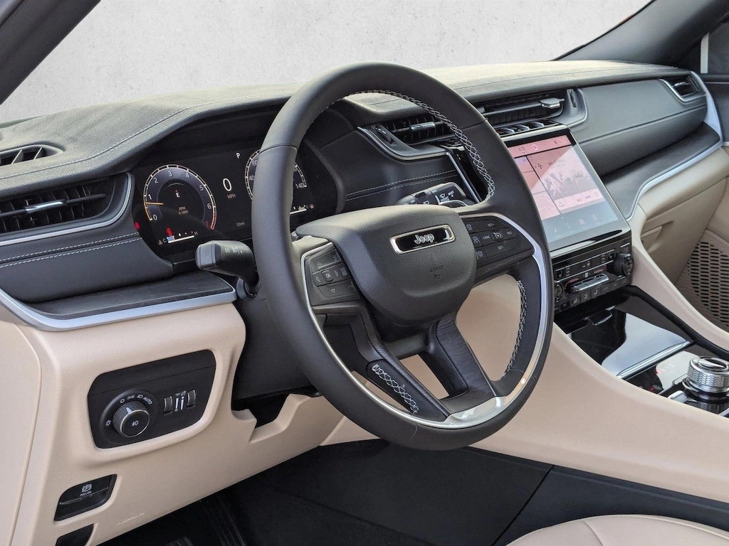 New 2025 Jeep Grand Cherokee Limited SUV