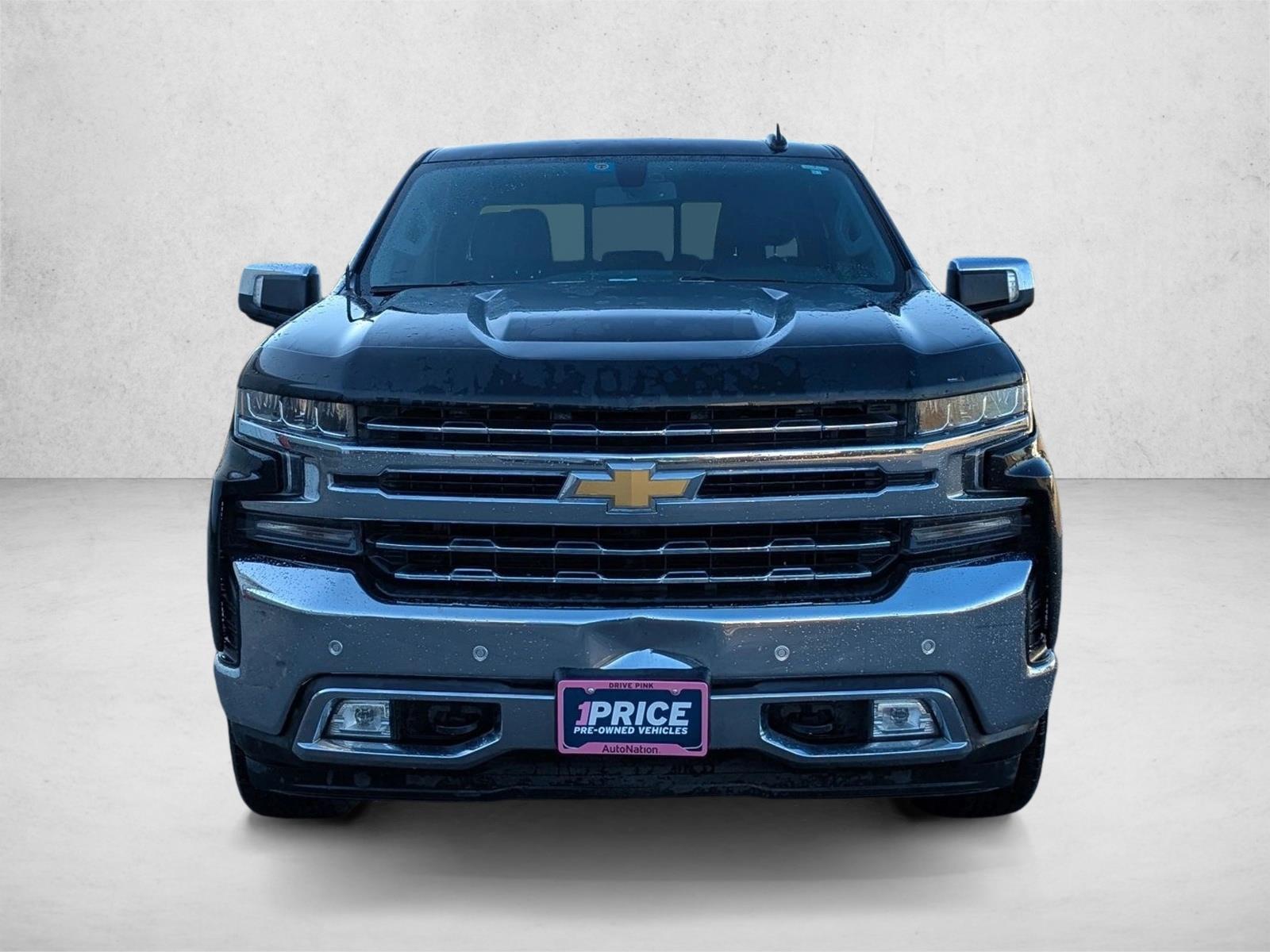 2020 Chevrolet Silverado 1500 LTZ photo 2