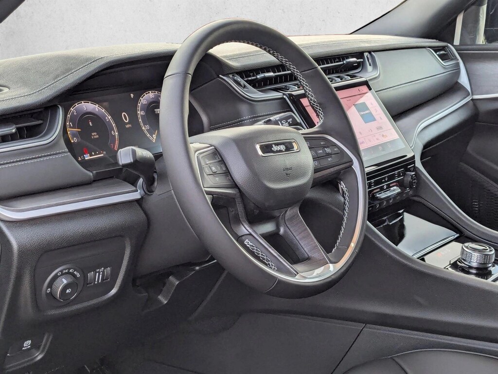 New 2025 Jeep Grand Cherokee Limited SUV