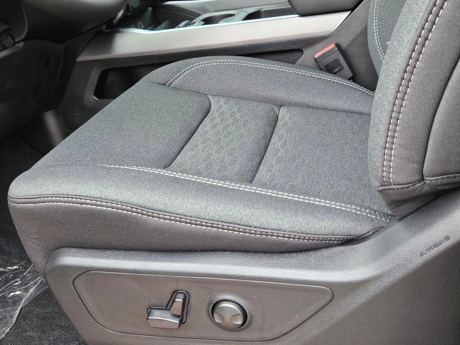 2026 Ram 1500 Lone Star photo 4