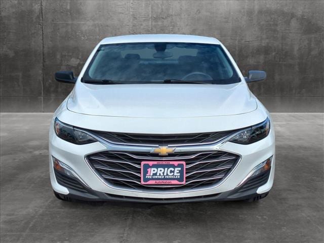 Used 2020 Chevrolet Malibu 1LS with VIN 1G1ZB5ST1LF149629 for sale in Houston, TX