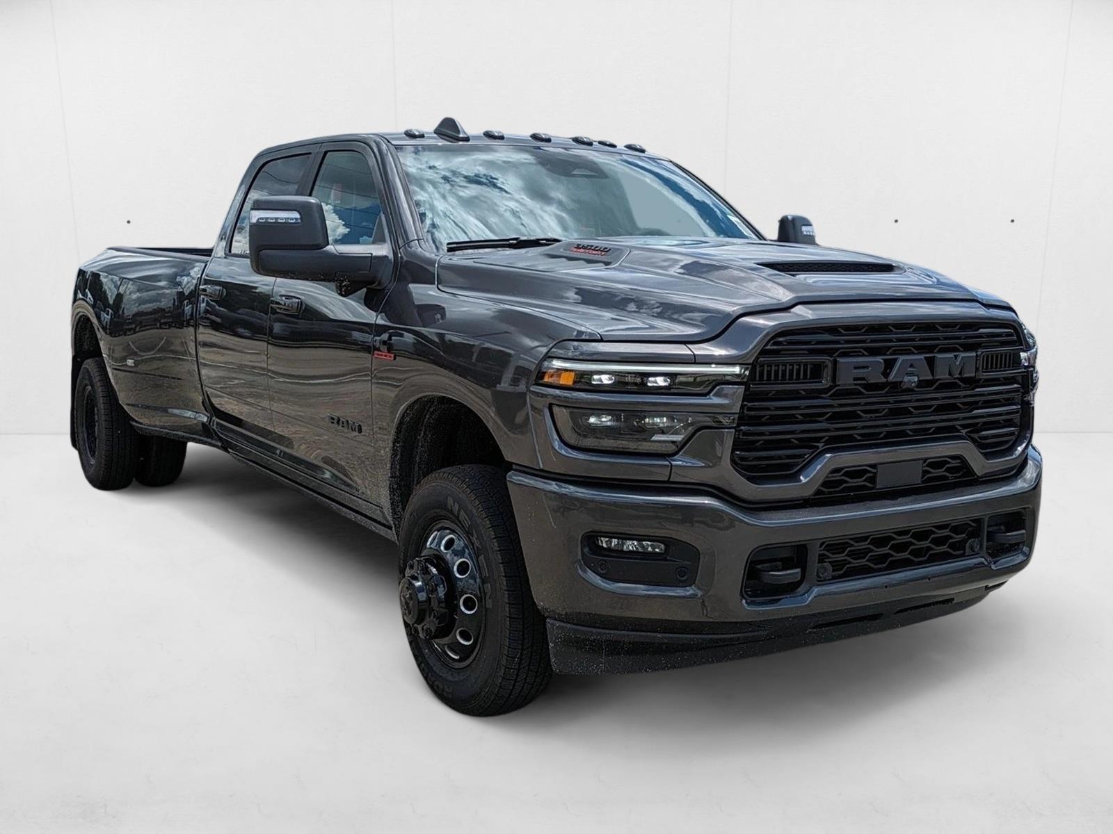 2025 Ram 3500 Laramie photo 3