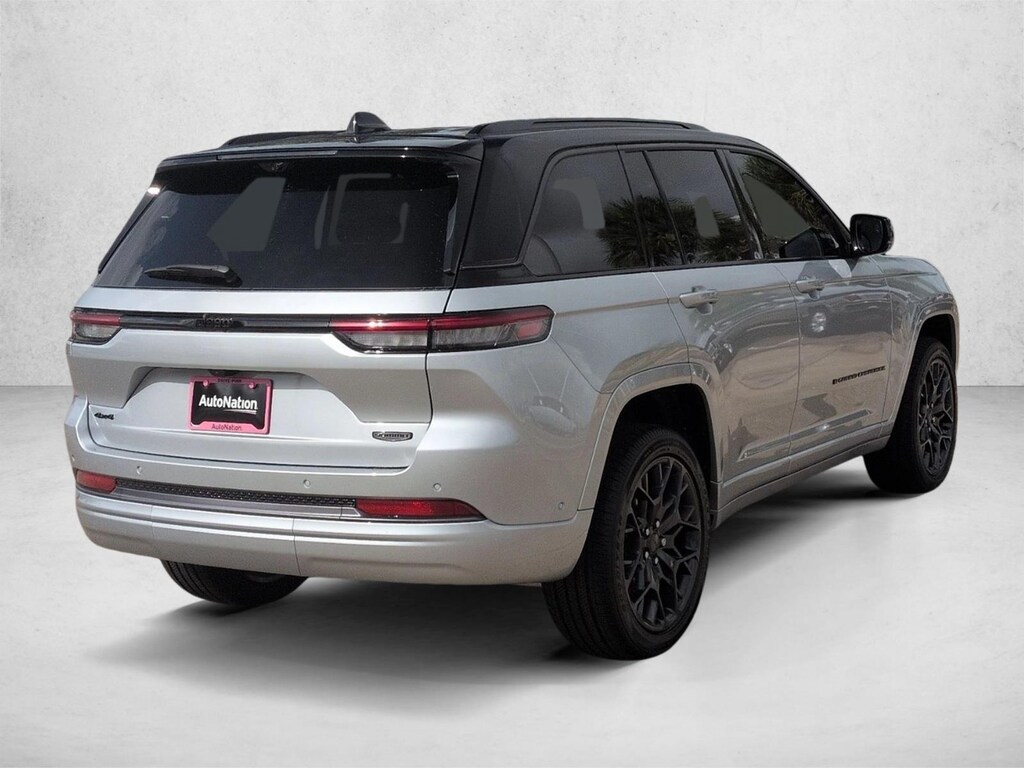 New 2026 Jeep Grand Cherokee Summit SUV