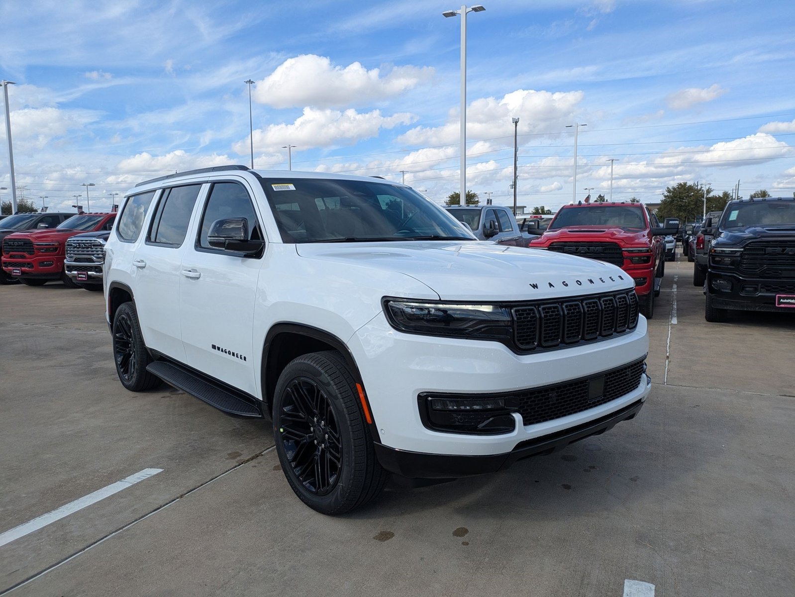 2025 Jeep Wagoneer Series II Carbide photo 3