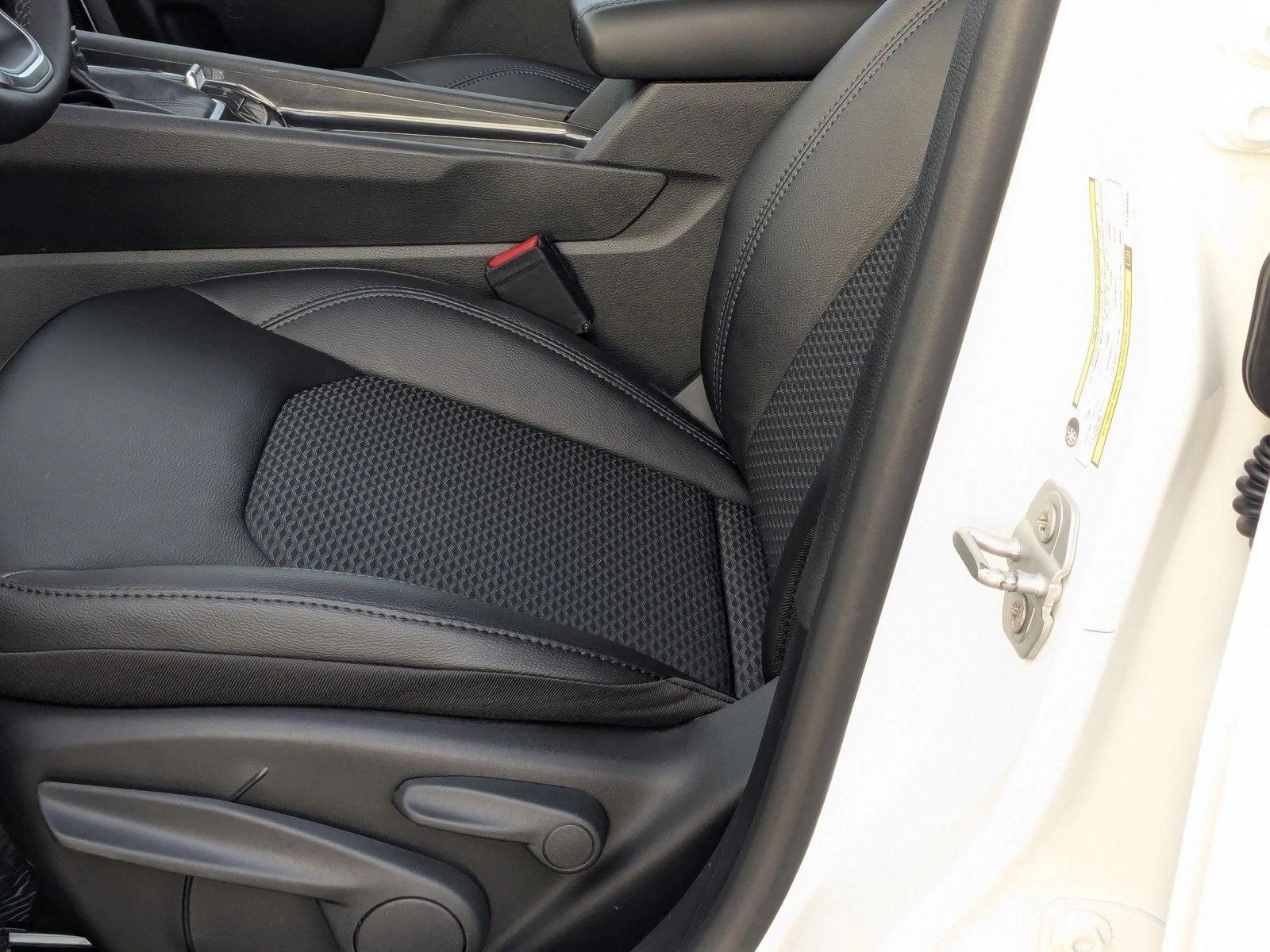 2026 Jeep Compass Latitude photo 3