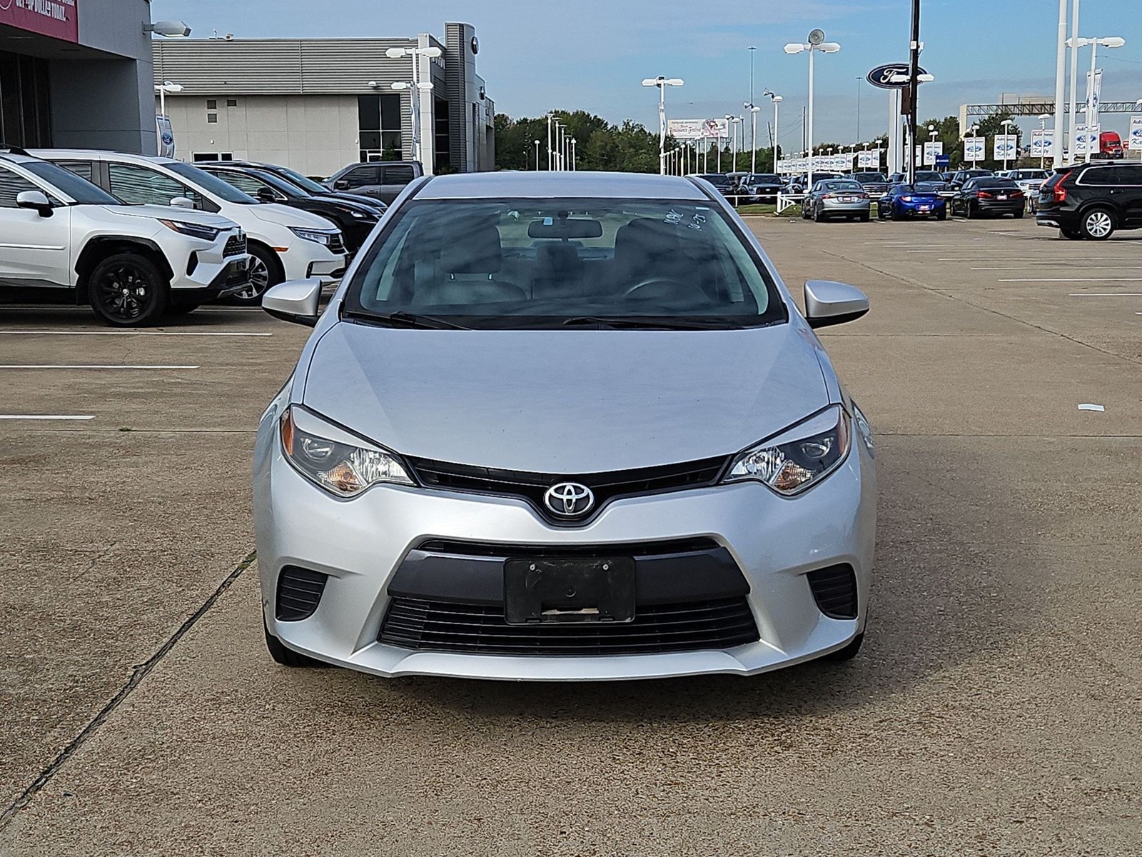 Used 2016 Toyota Corolla LE 4dr Car