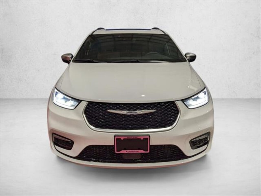 Used 2025 Chrysler Pacifica Pinnacle Mini-van Passenger