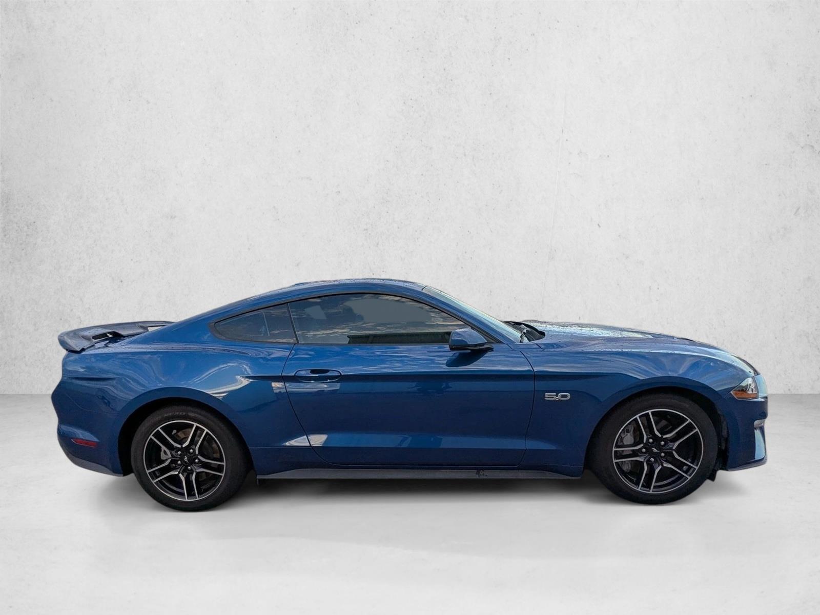 2022 Ford Mustang GT Premium photo 4