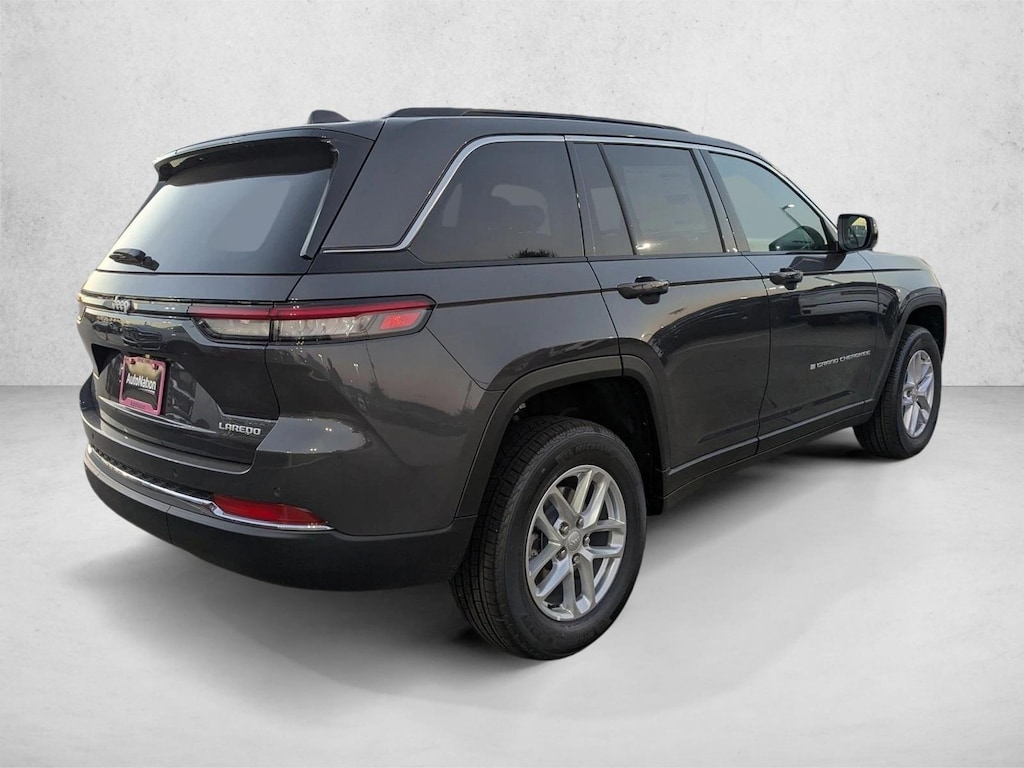 New 2025 Jeep Grand Cherokee Laredo X SUV