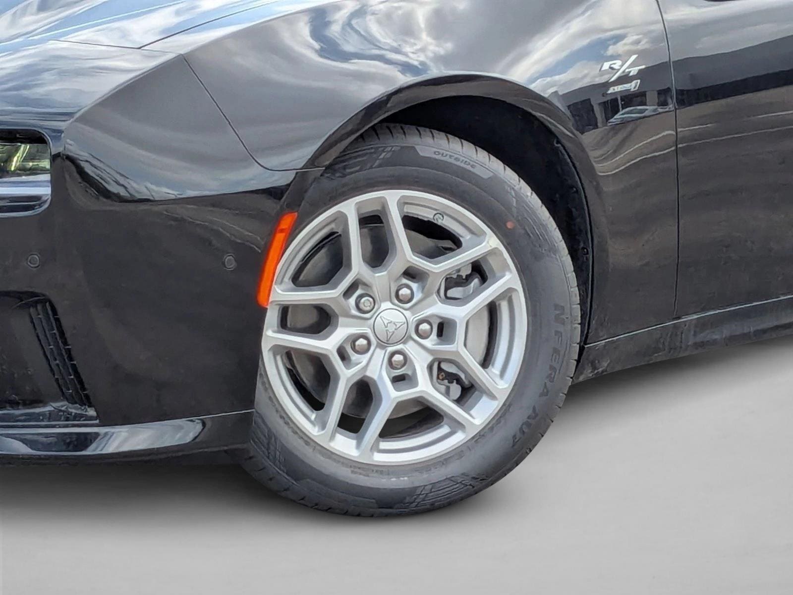 2025 Dodge Charger Daytona R/T - Photo 10