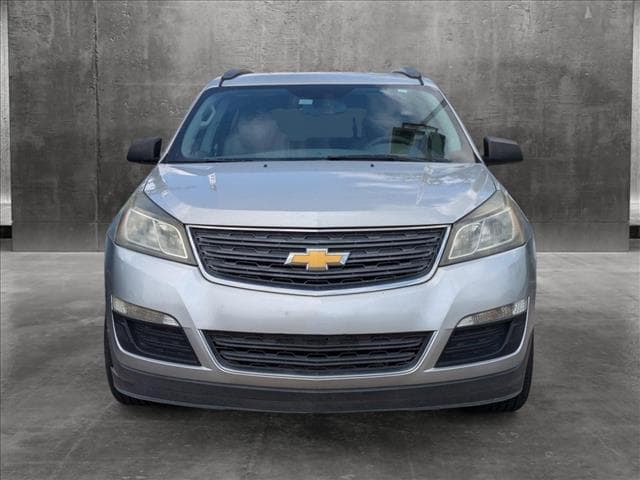 Used 2014 Chevrolet Traverse LS with VIN 1GNKRFED5EJ321733 for sale in Houston, TX