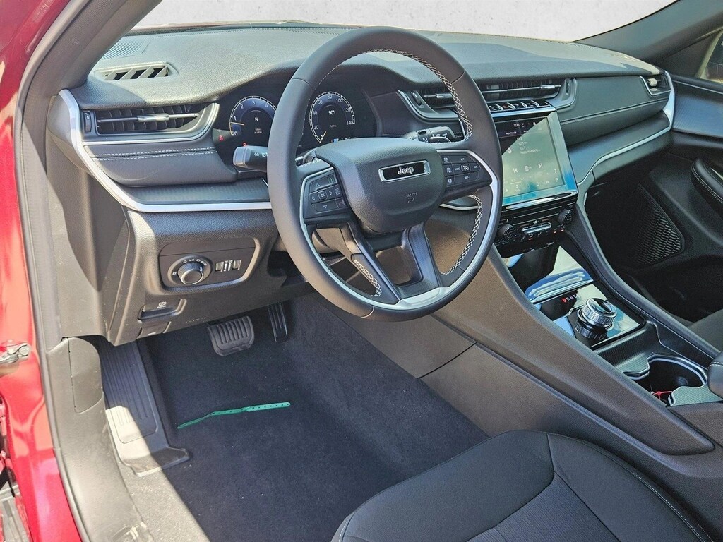 New 2025 Jeep Grand Cherokee Laredo X SUV