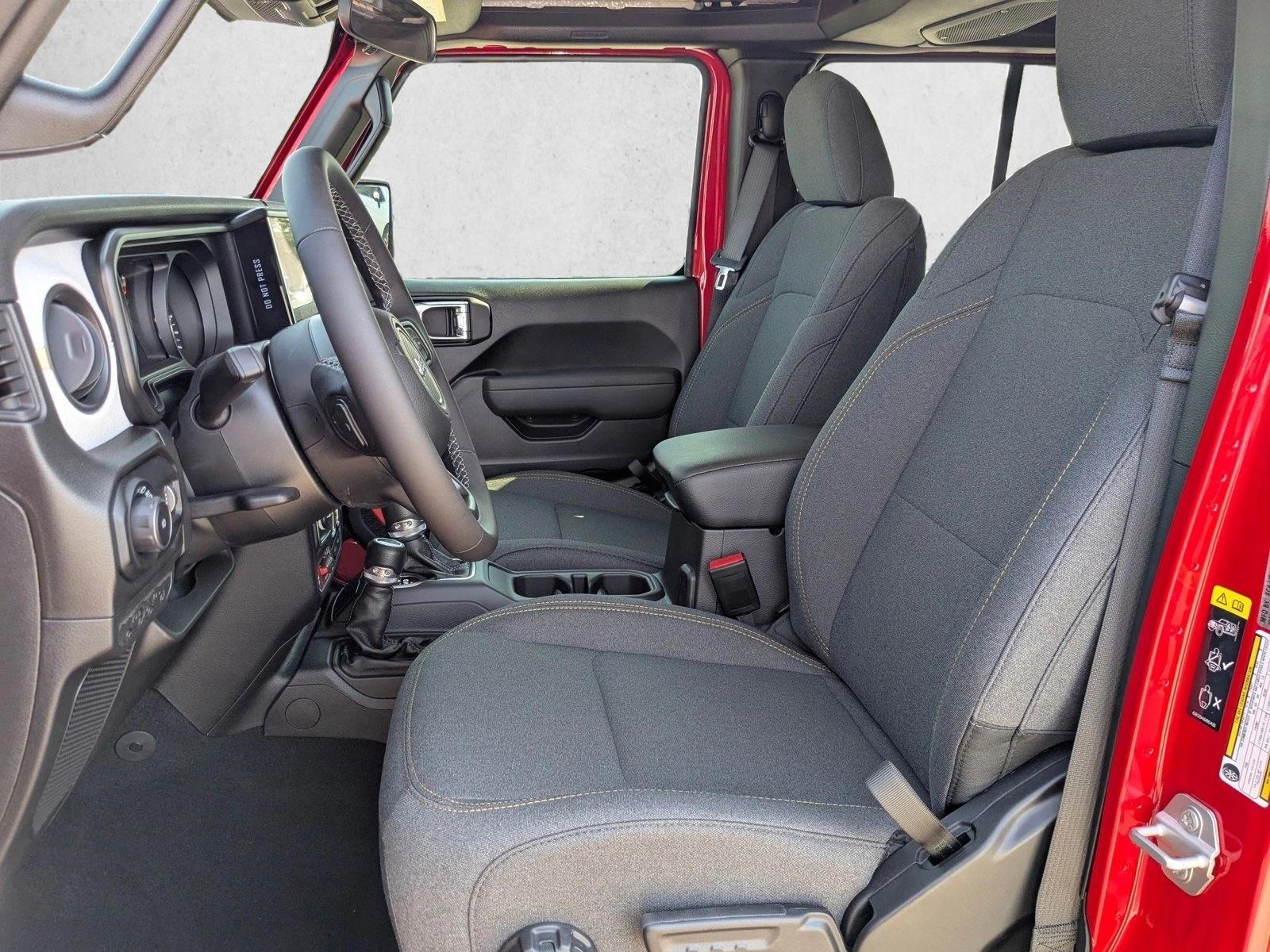 2025 Jeep Wrangler Willys photo 2