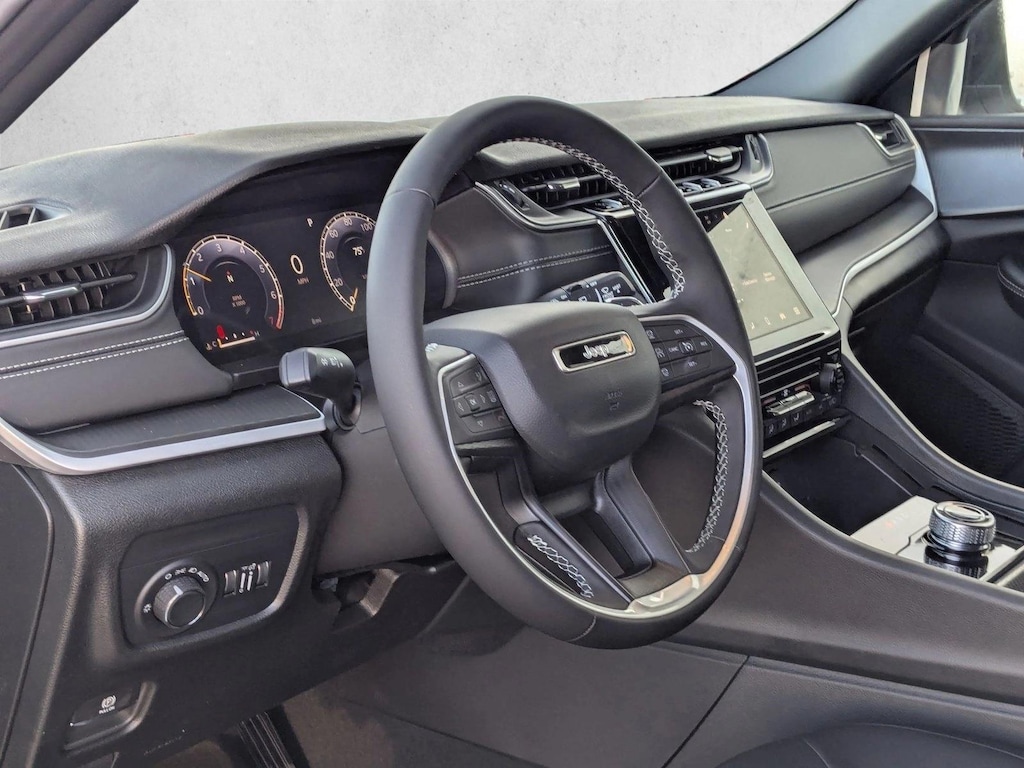 New 2025 Jeep Grand Cherokee Laredo X SUV