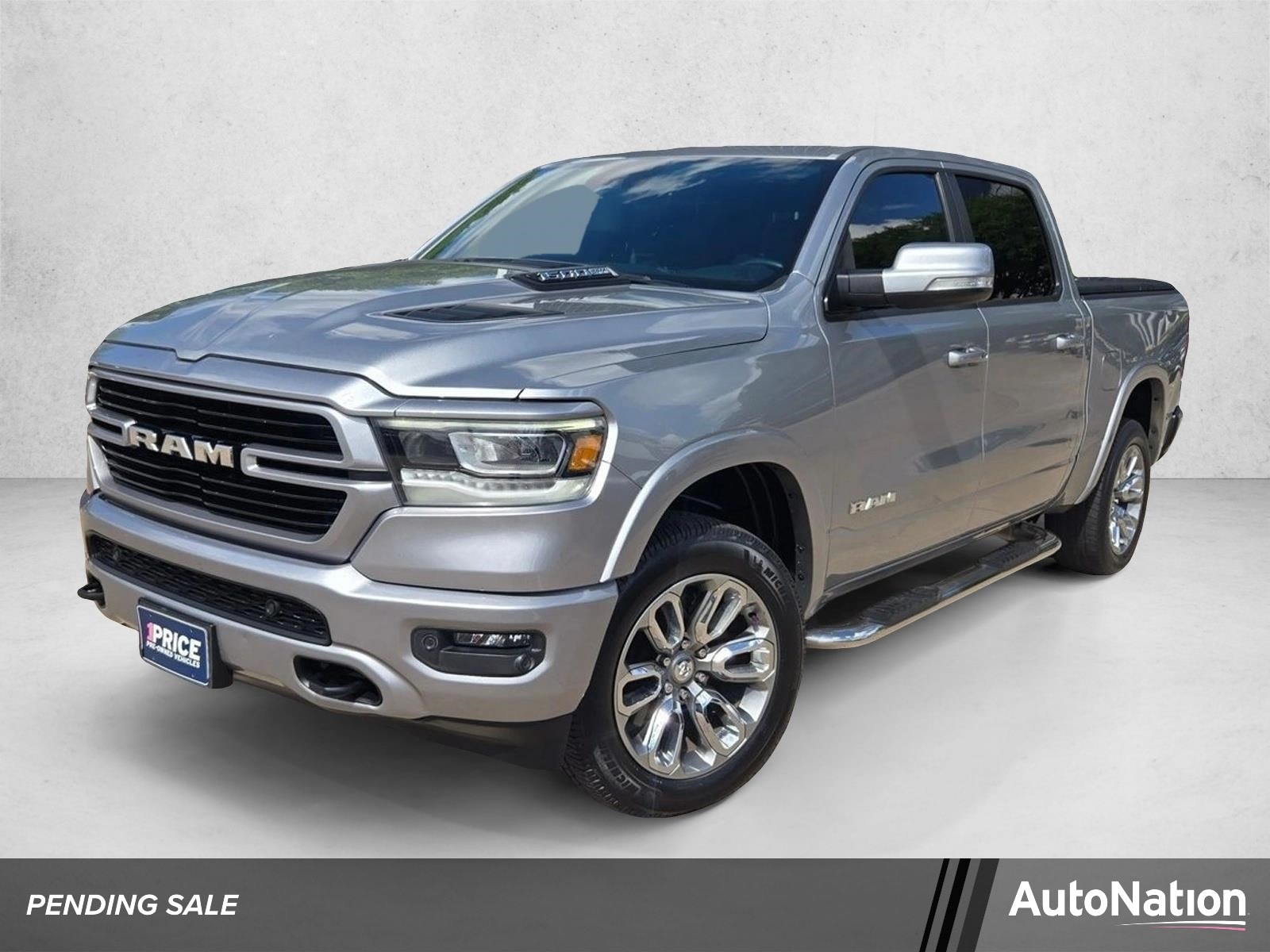 2021 RAM 1500 Laramie 4x4 Crew Cab 5'7's photo