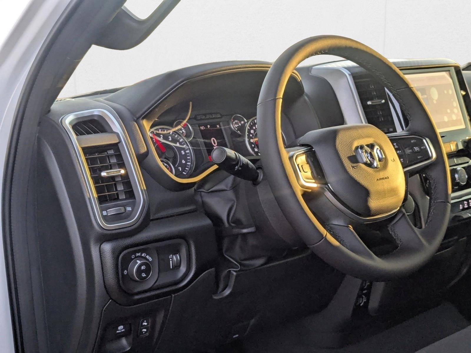 2025 Ram 1500 Lone Star photo 3