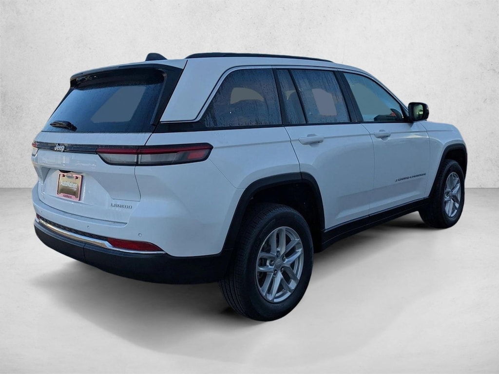 New 2025 Jeep Grand Cherokee Laredo X SUV