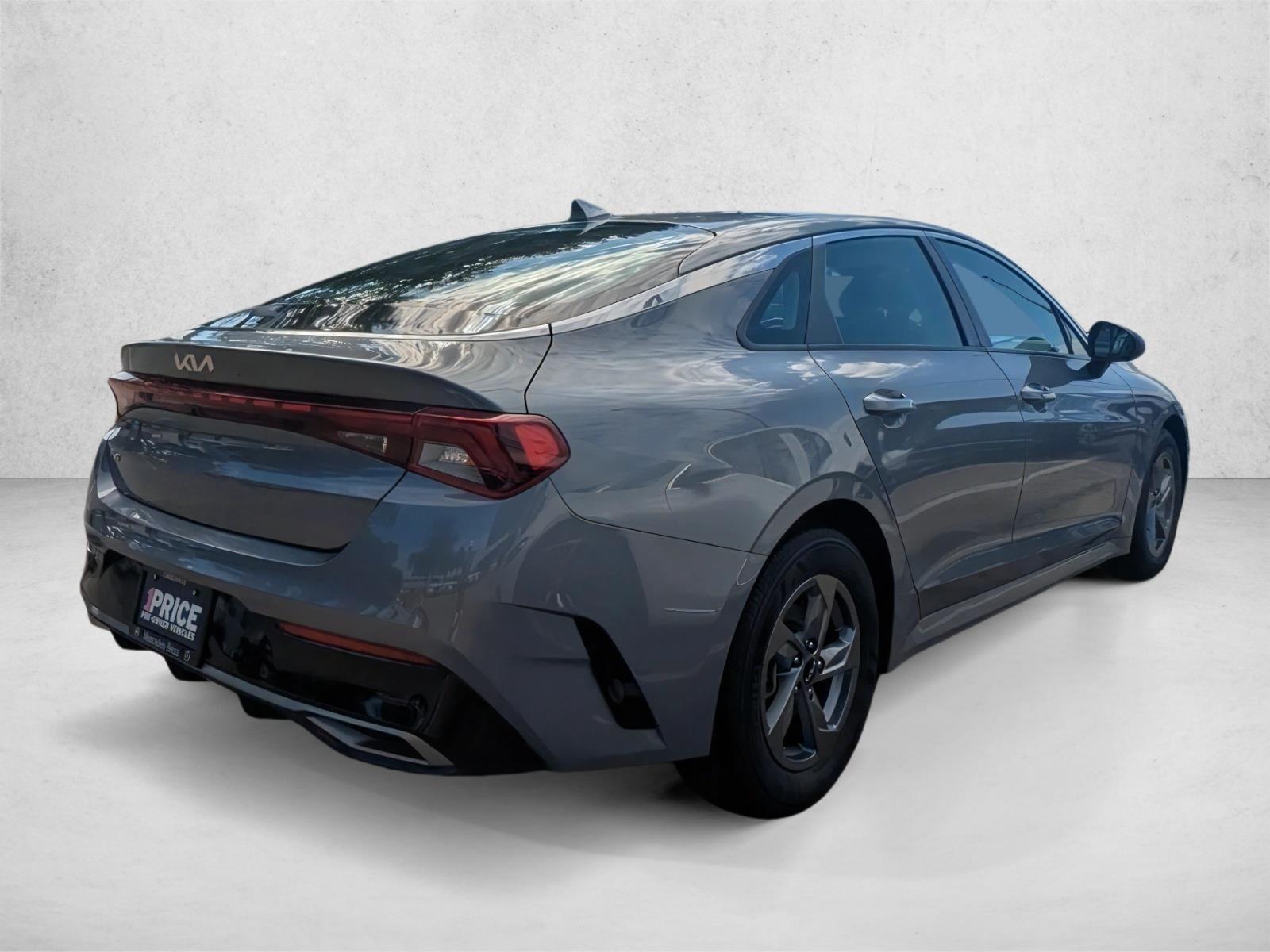 2022 Kia K5 LXS photo 4