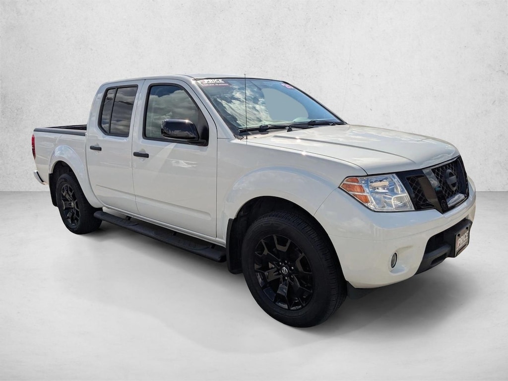 Used 2021 Nissan Frontier SV Crew Cab Pickup