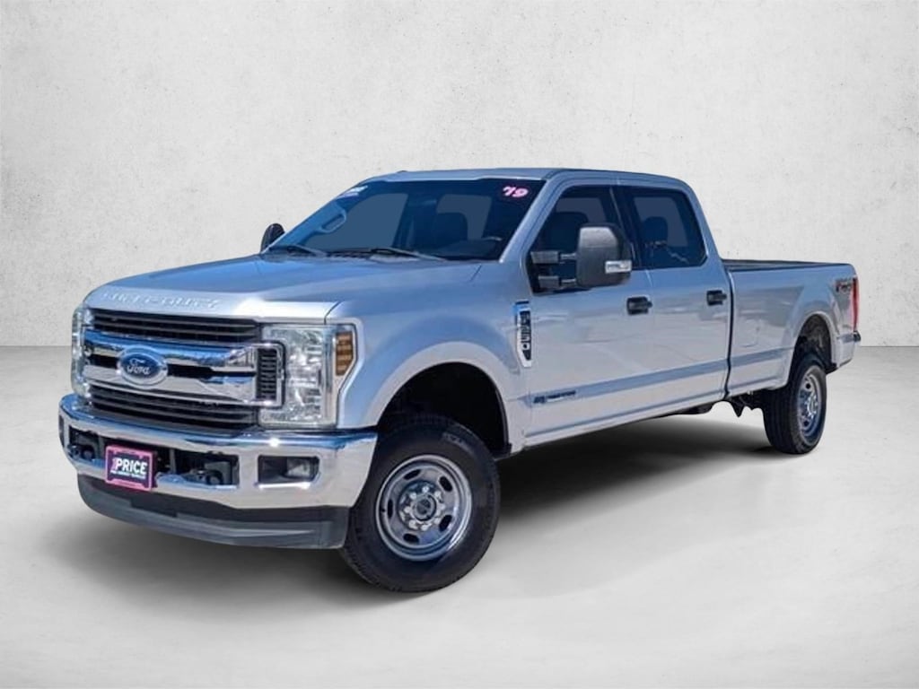Used 2019 Ford F-250 XLT Crew Cab Pickup