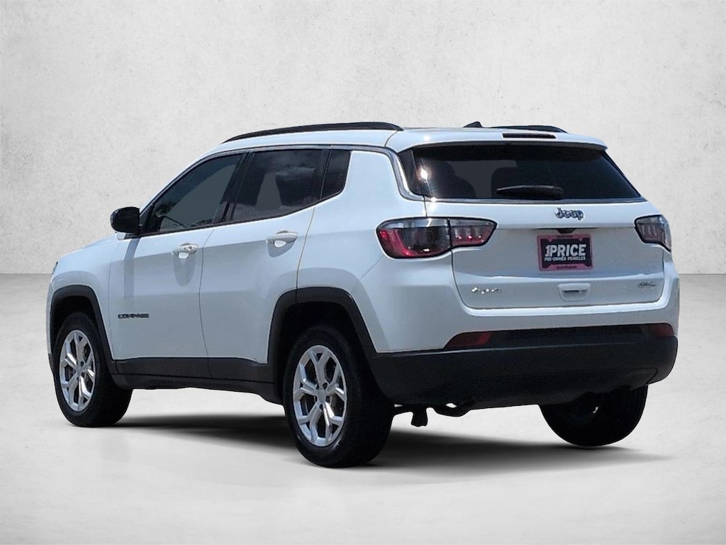 Used 2024 Jeep Compass Latitude Sport Utility