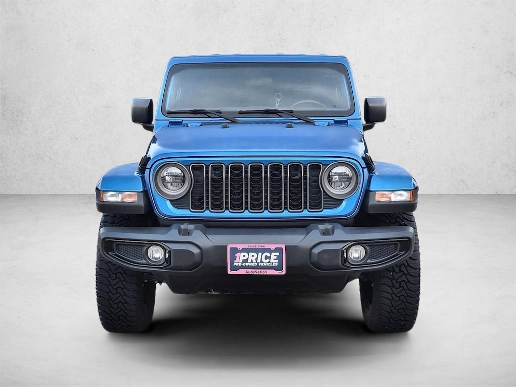 Certified 2025 Jeep Gladiator Nighthawk Crew Cab Pickup