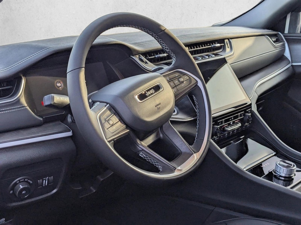 New 2025 Jeep Grand Cherokee Limited SUV