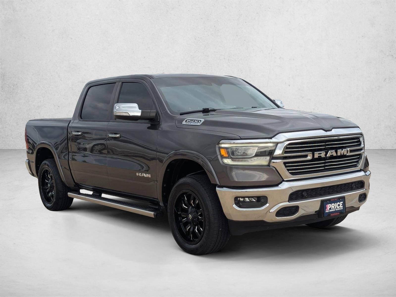 2022 Ram 1500 Laramie photo 3