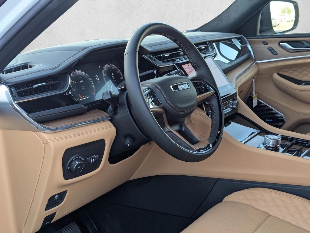 New 2025 Jeep Grand Cherokee Summit Reserve SUV