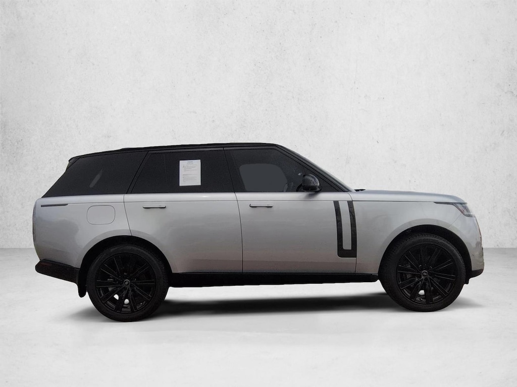 Used 2025 Land Rover Range Rover SE Sport Utility