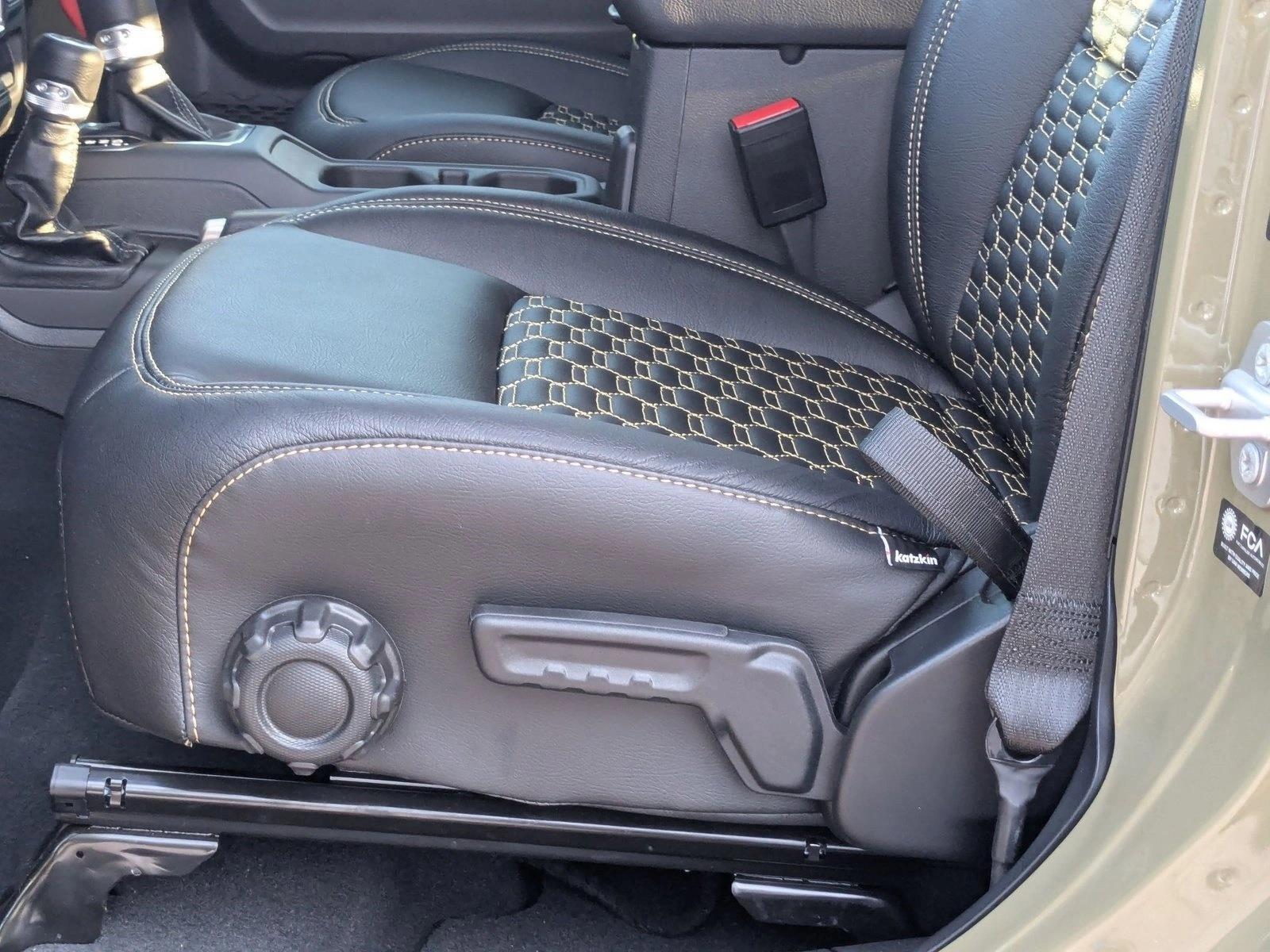 2025 Jeep Gladiator Nighthawk - Photo 4