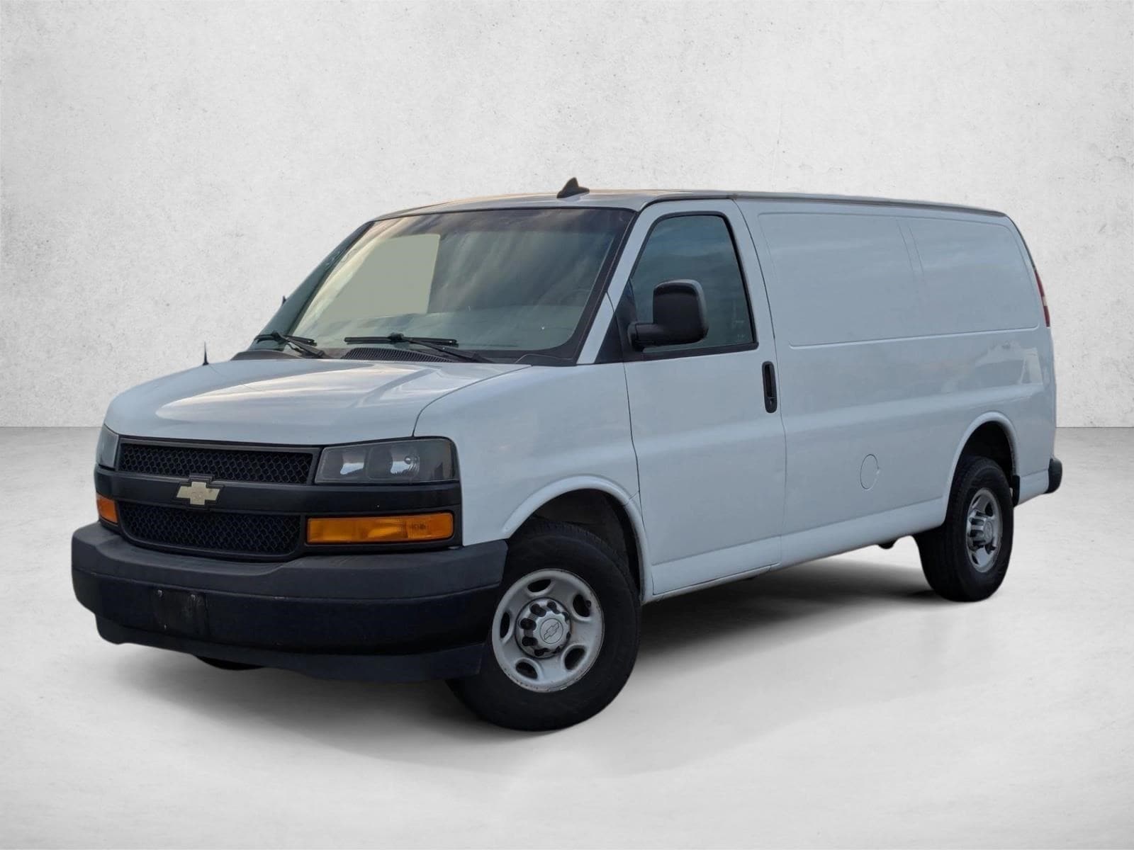 2018 Chevrolet Express Cargo Work Van's photo