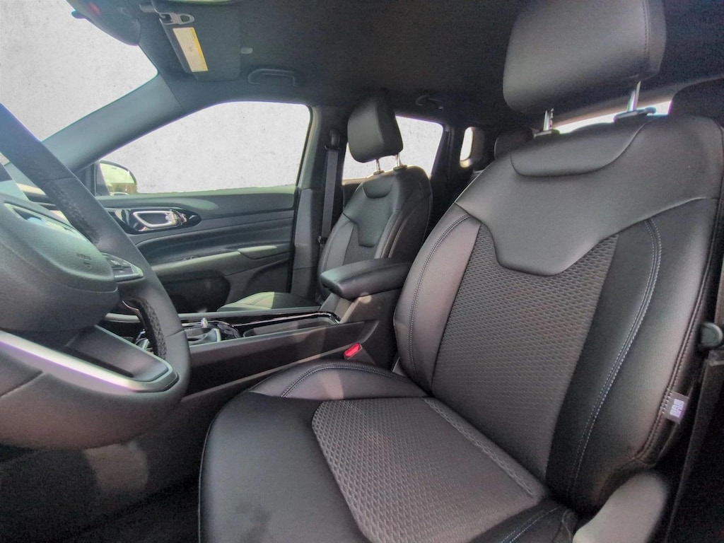 New 2026 Jeep Compass Latitude Altitude SUV