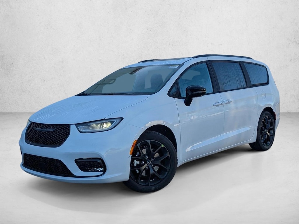 New 2026 Chrysler Pacifica Limited Van Passenger Van