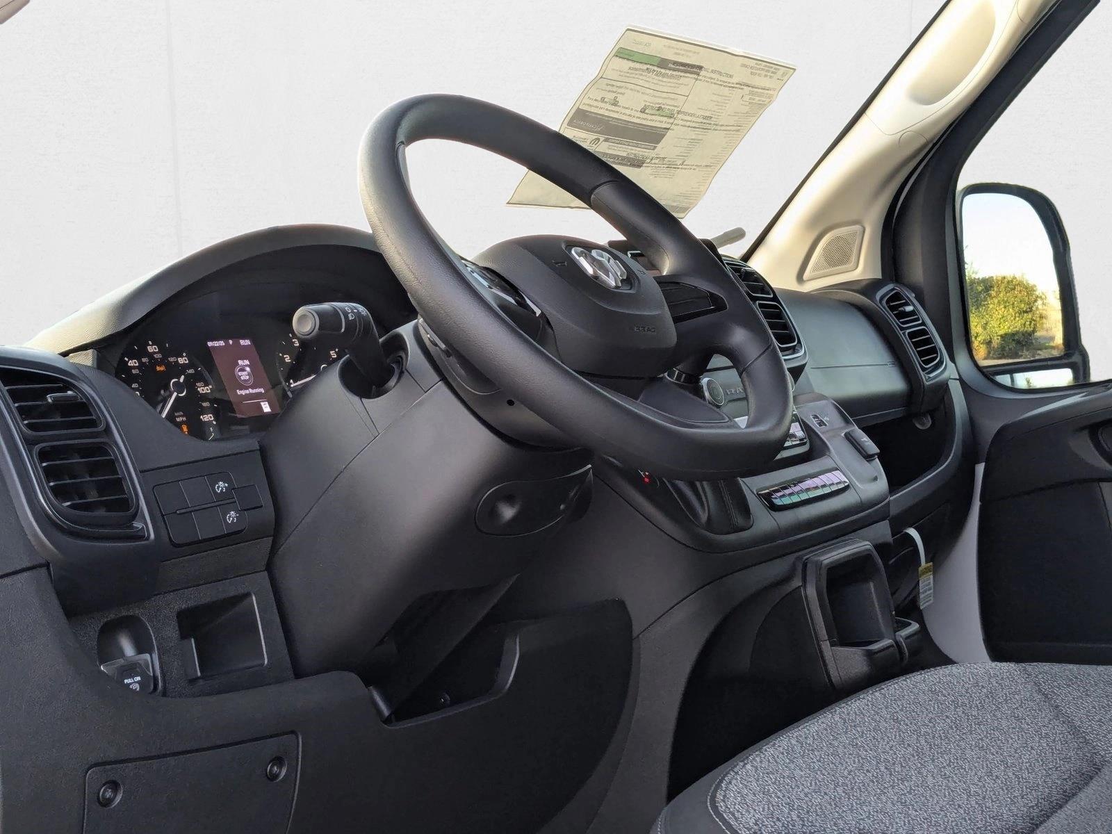 2026 Ram ProMaster 1500 photo 3