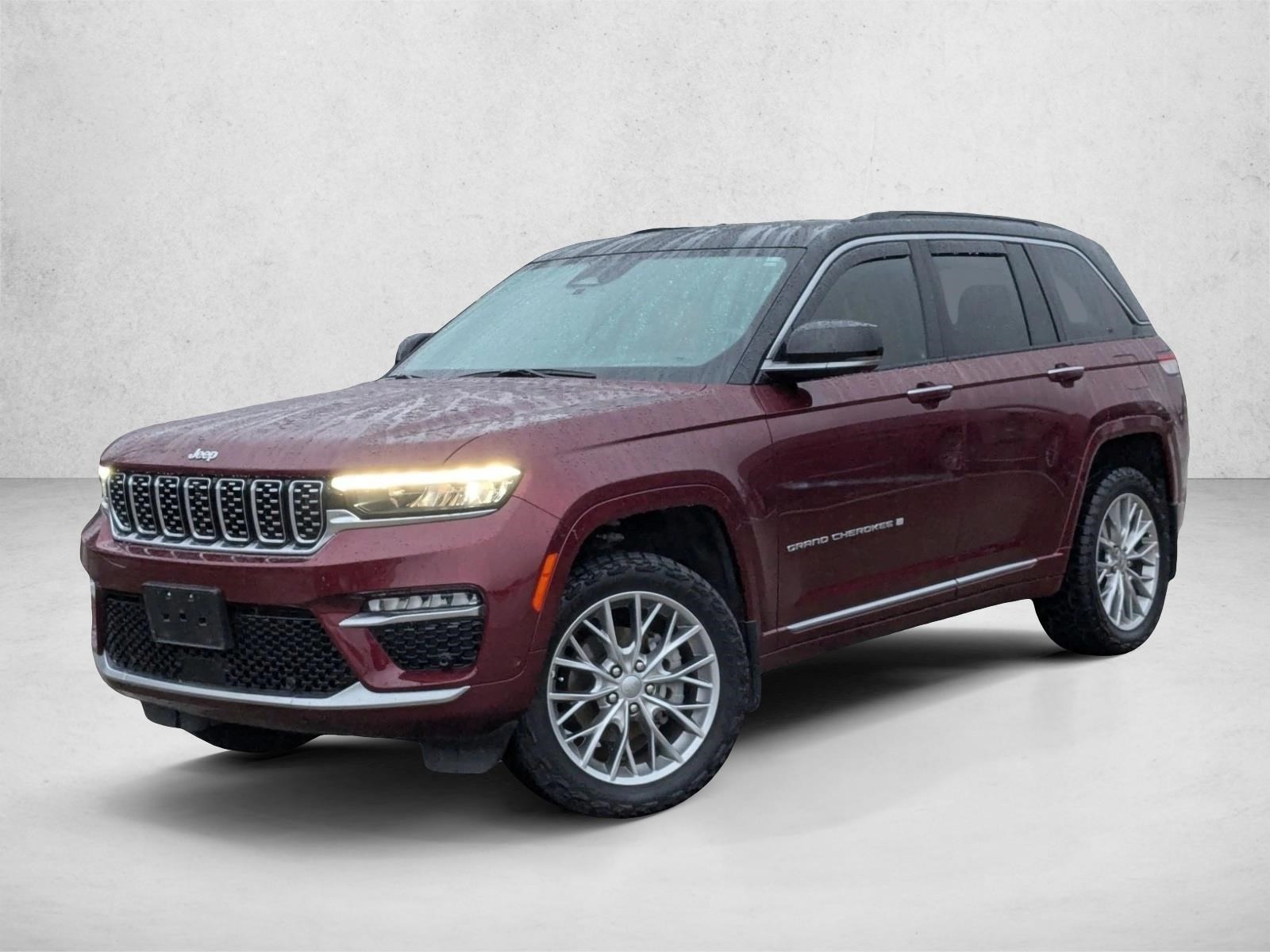 2024 Jeep Grand Cherokee Summit's photo