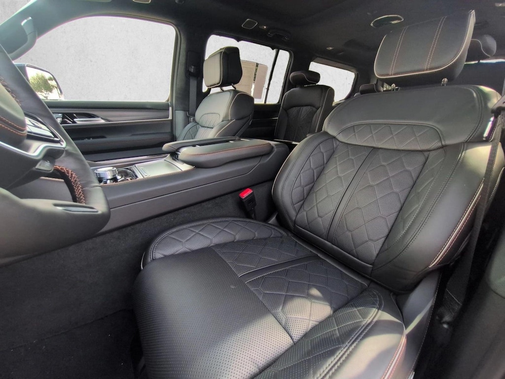 New 2026 Jeep Grand Wagoneer Summit Reserve SUV