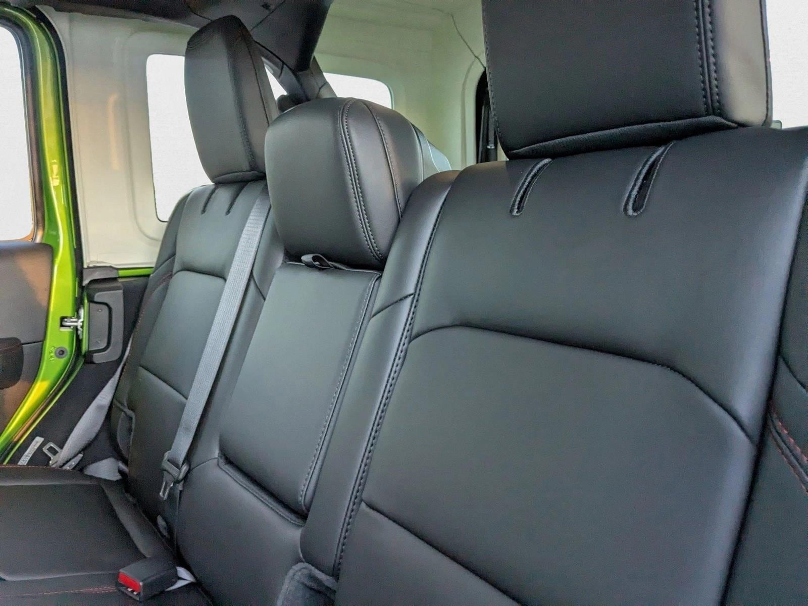 2025 Jeep Wrangler 4-Door Rubicon - Photo 16
