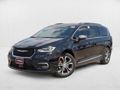 2026 Chrysler Pacifica Pinnacle Van Passenger Van