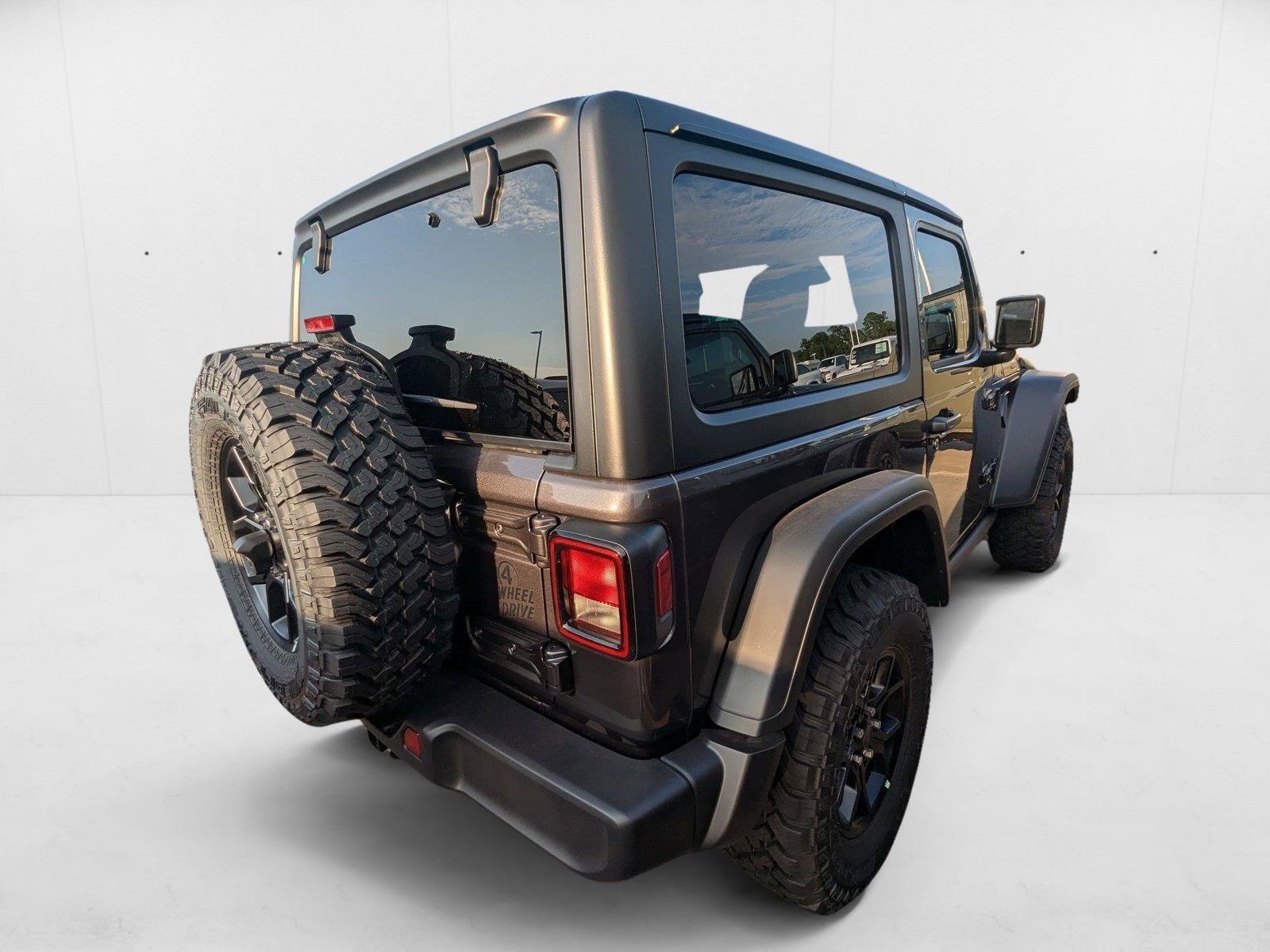 2025 Jeep Wrangler Willys photo 2