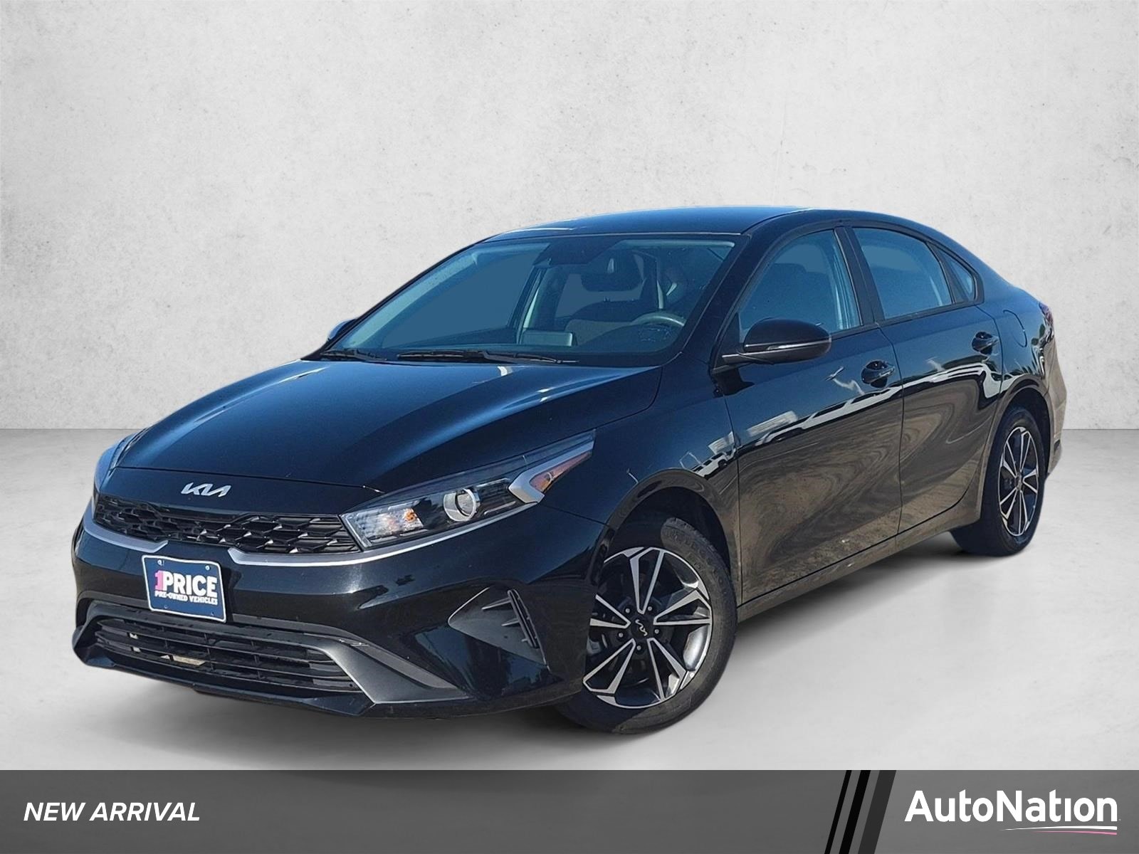 2024 Kia Forte LXS AT's photo