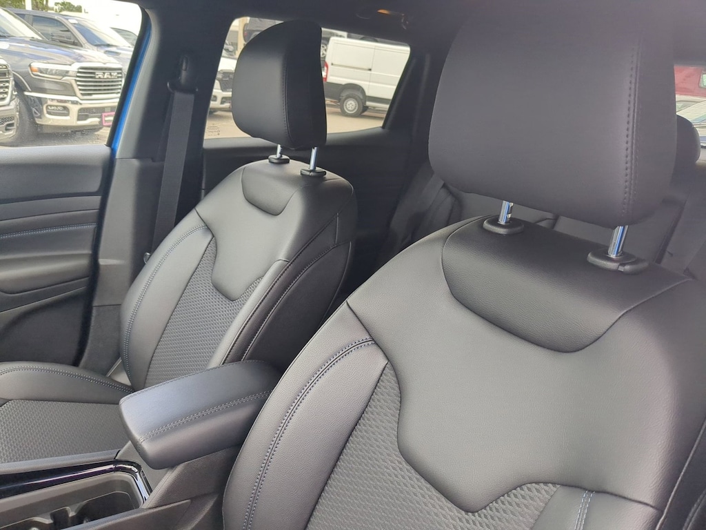 New 2026 Jeep Compass Latitude SUV