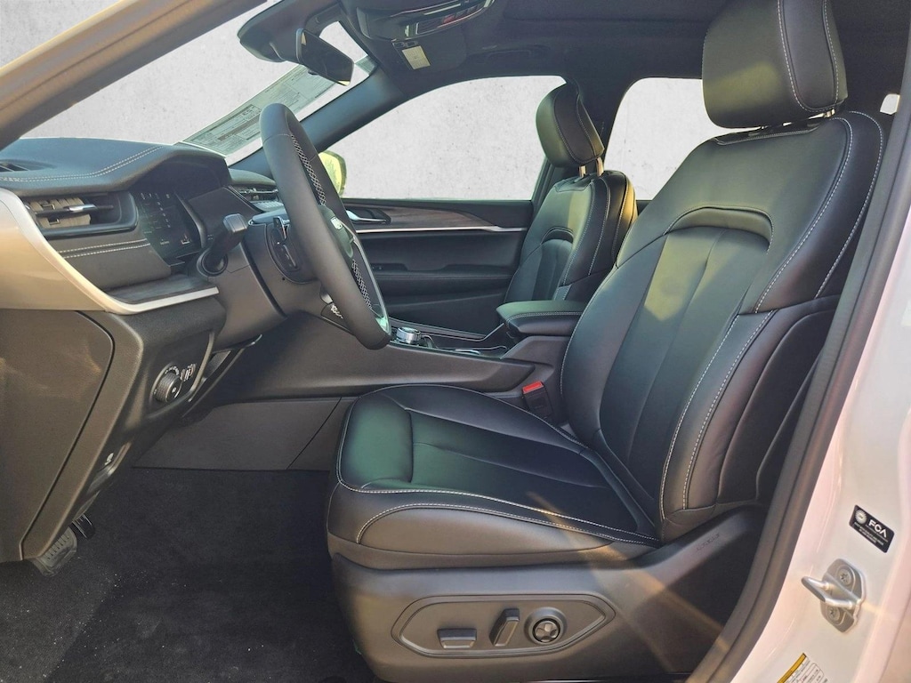 New 2026 Jeep Grand Cherokee Limited SUV