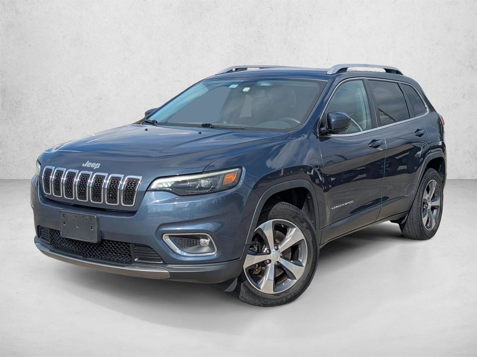 2019 Jeep Cherokee Limited's photo