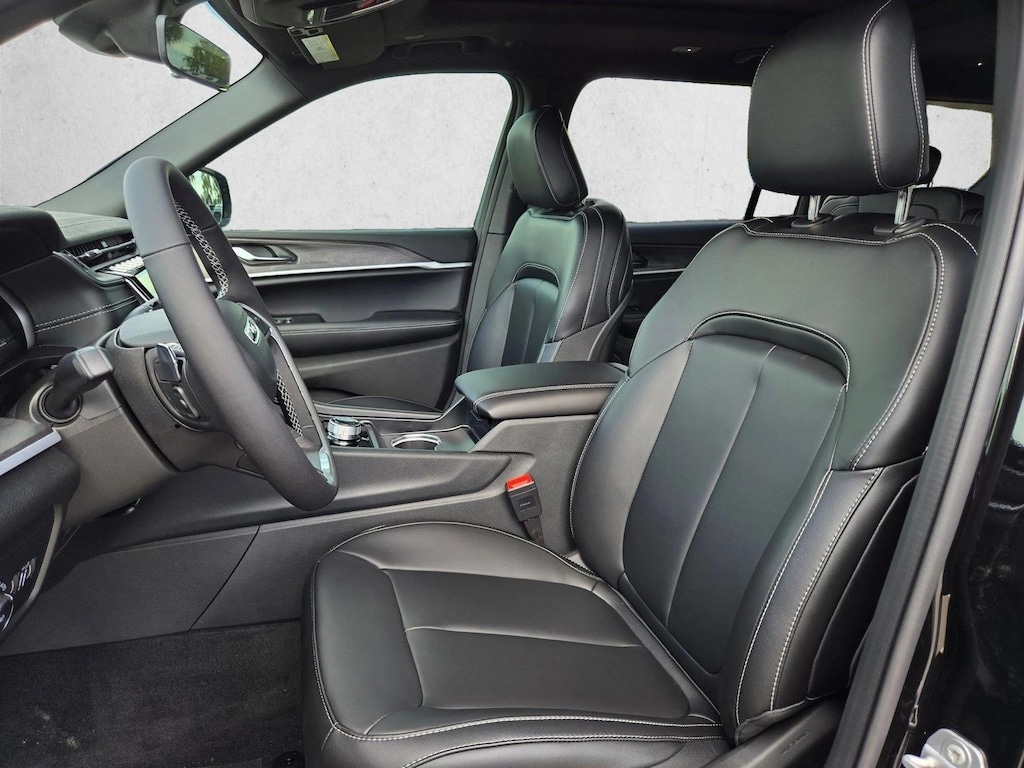 New 2025 Jeep Grand Cherokee L Limited SUV