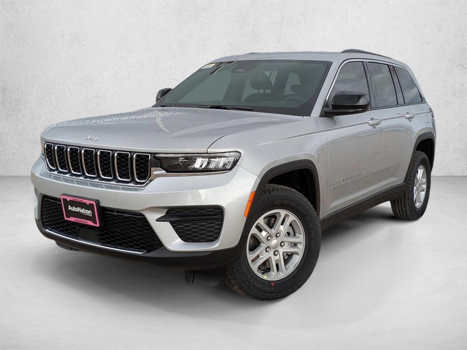 2025 Jeep Grand Cherokee Laredo's photo