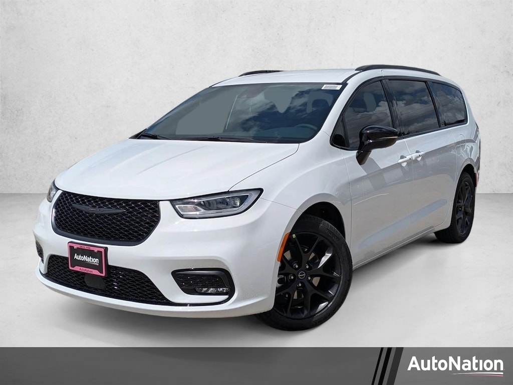 New 2026 Chrysler Pacifica Select Van Passenger Van