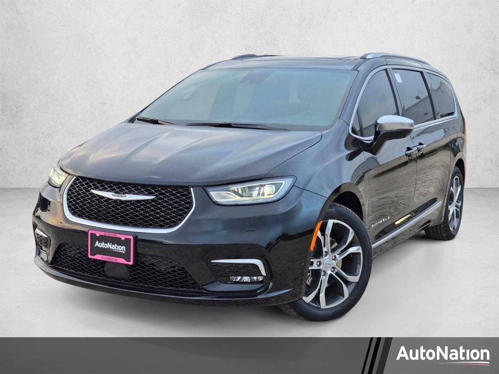 2026 Chrysler Pacifica Pinnacle's photo