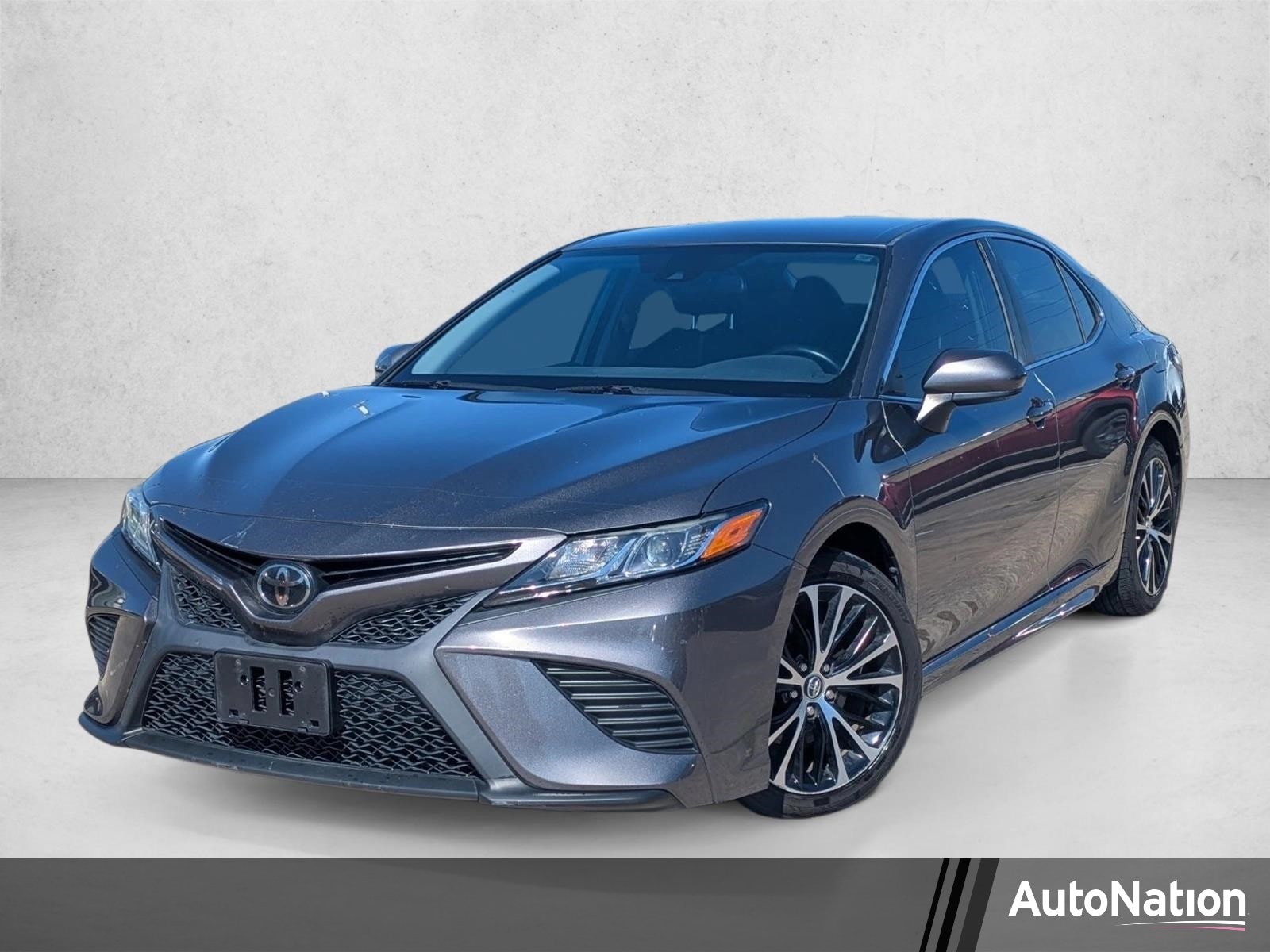 2019 Toyota Camry 2.5 Auto SE's photo
